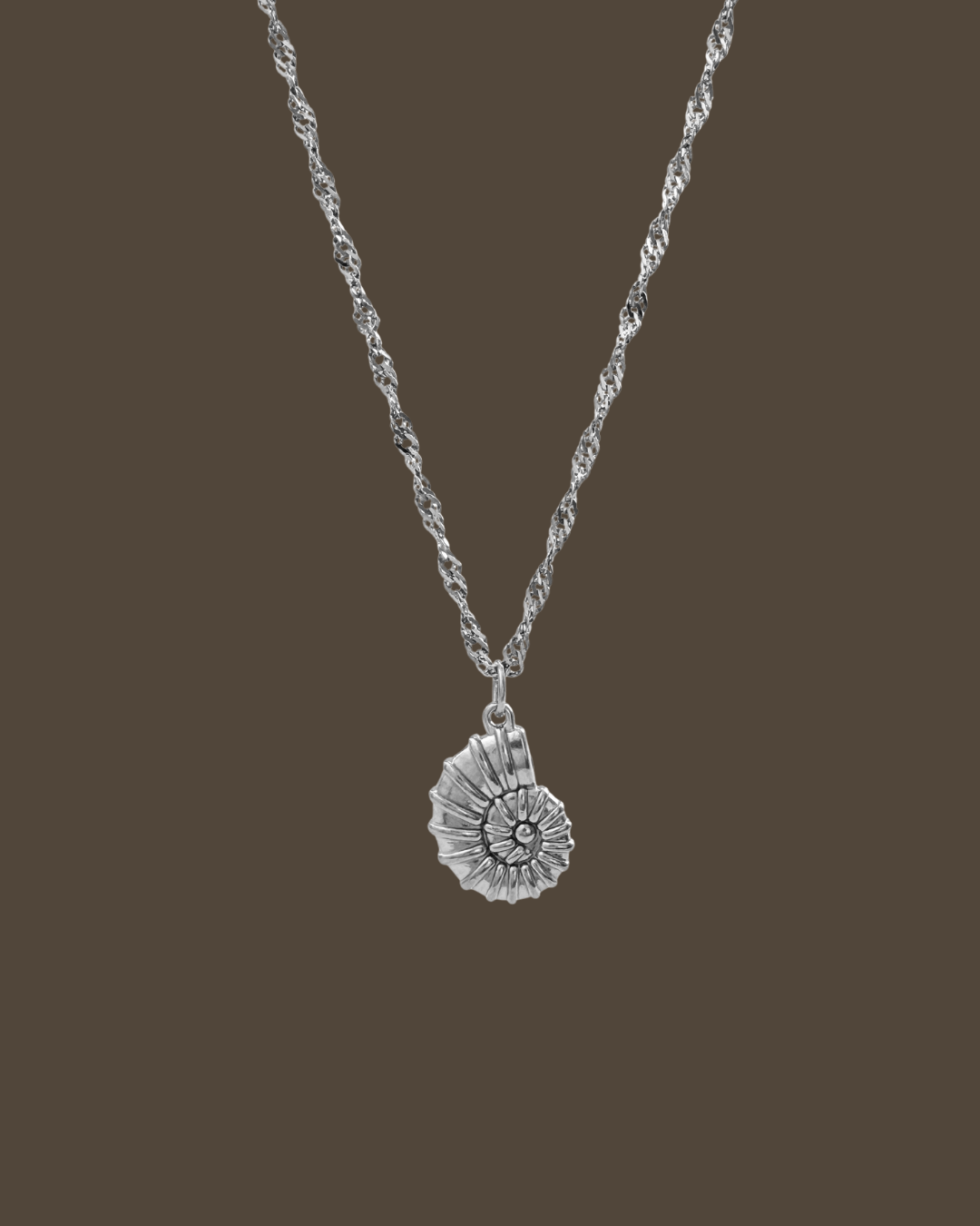 Misty Shell Singapore Chain Necklace