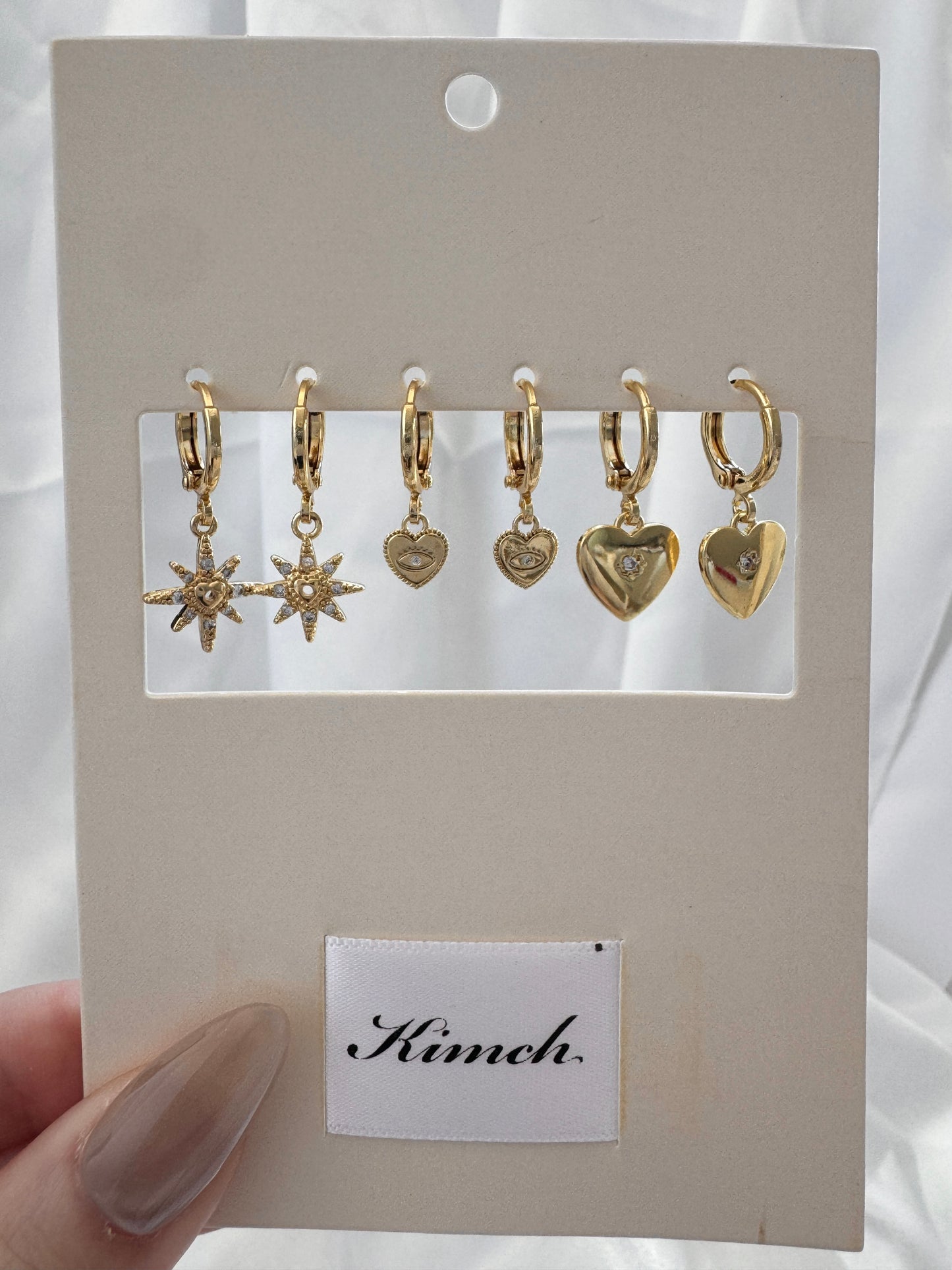 Elaine Valerie Charis Huggie Earrings Set