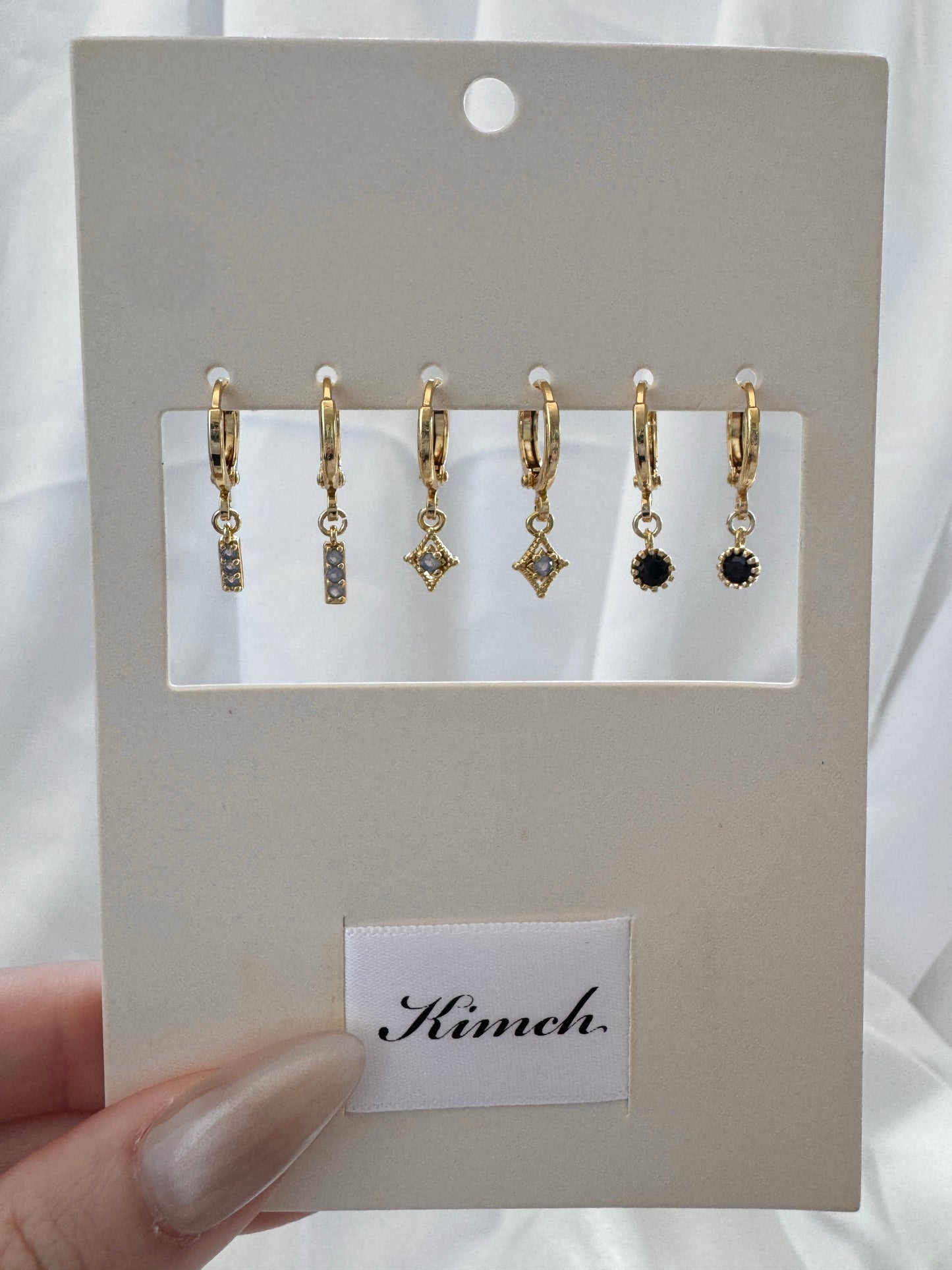 Sirius Glaucous Alexandra Huggie Earrings Set