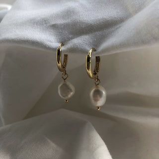 Ayra Pearl Earrings